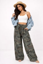Load image into Gallery viewer, Big Motion Super Wide Leg Pants - Camo
