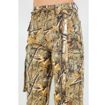 Load image into Gallery viewer, Tree Camo Wide Leg Cargo Pants
